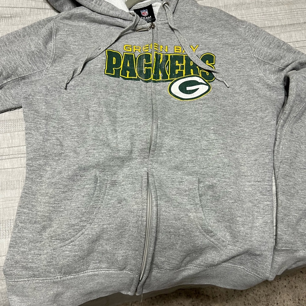 Green Bay Packer Women’s Zip up